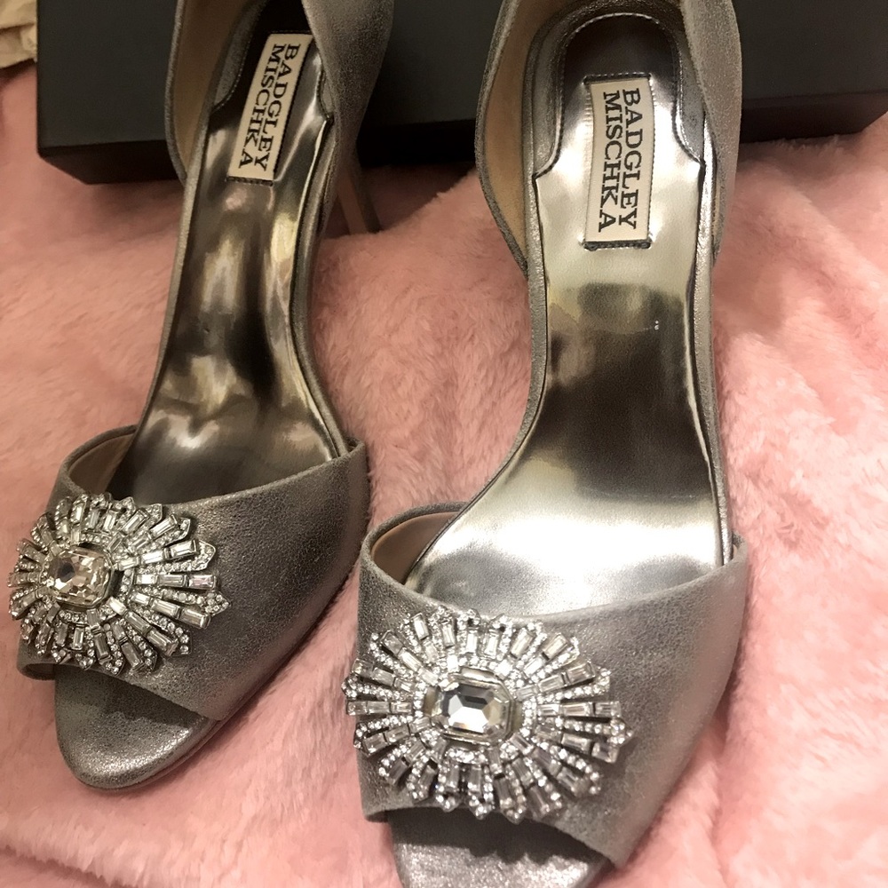 Worn once for a wedding